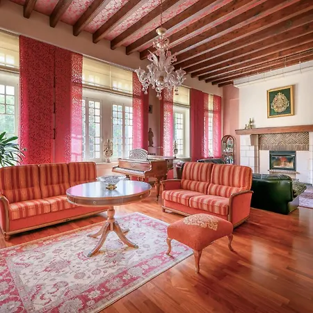 Awesome In Tatil Evi *