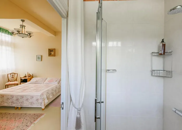 Awesome In Prázdninový dům Lencloître