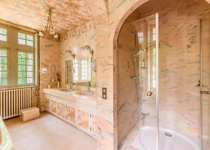 Awesome In Prázdninový dům Lencloître