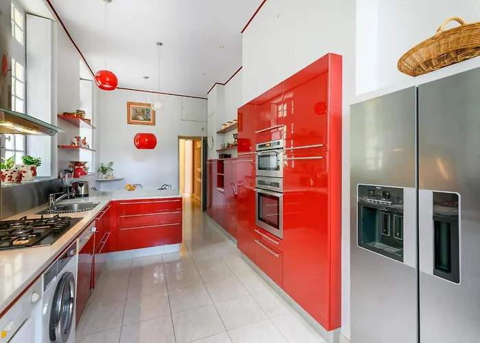 Awesome In Lencloître