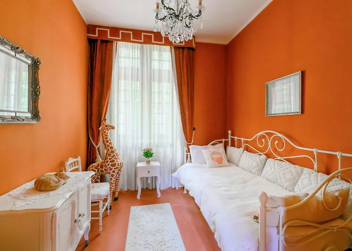 Prázdninový dům Awesome In Lencloître